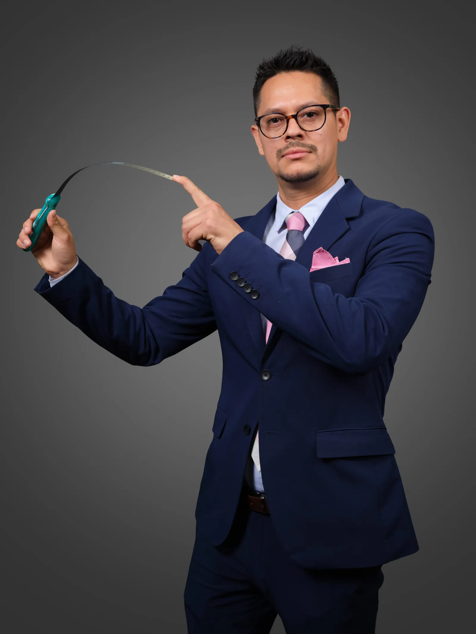 Josué Veloz, cortador de jamón profesional