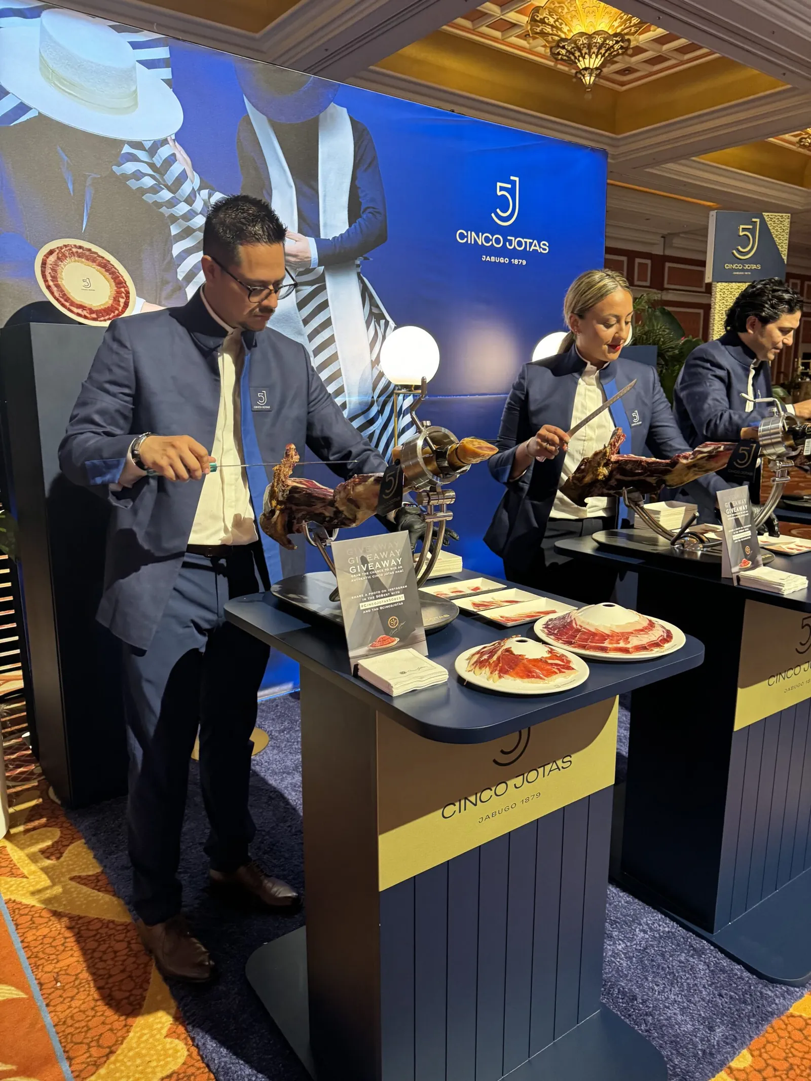 Emplatado de jamón ibérico al corte