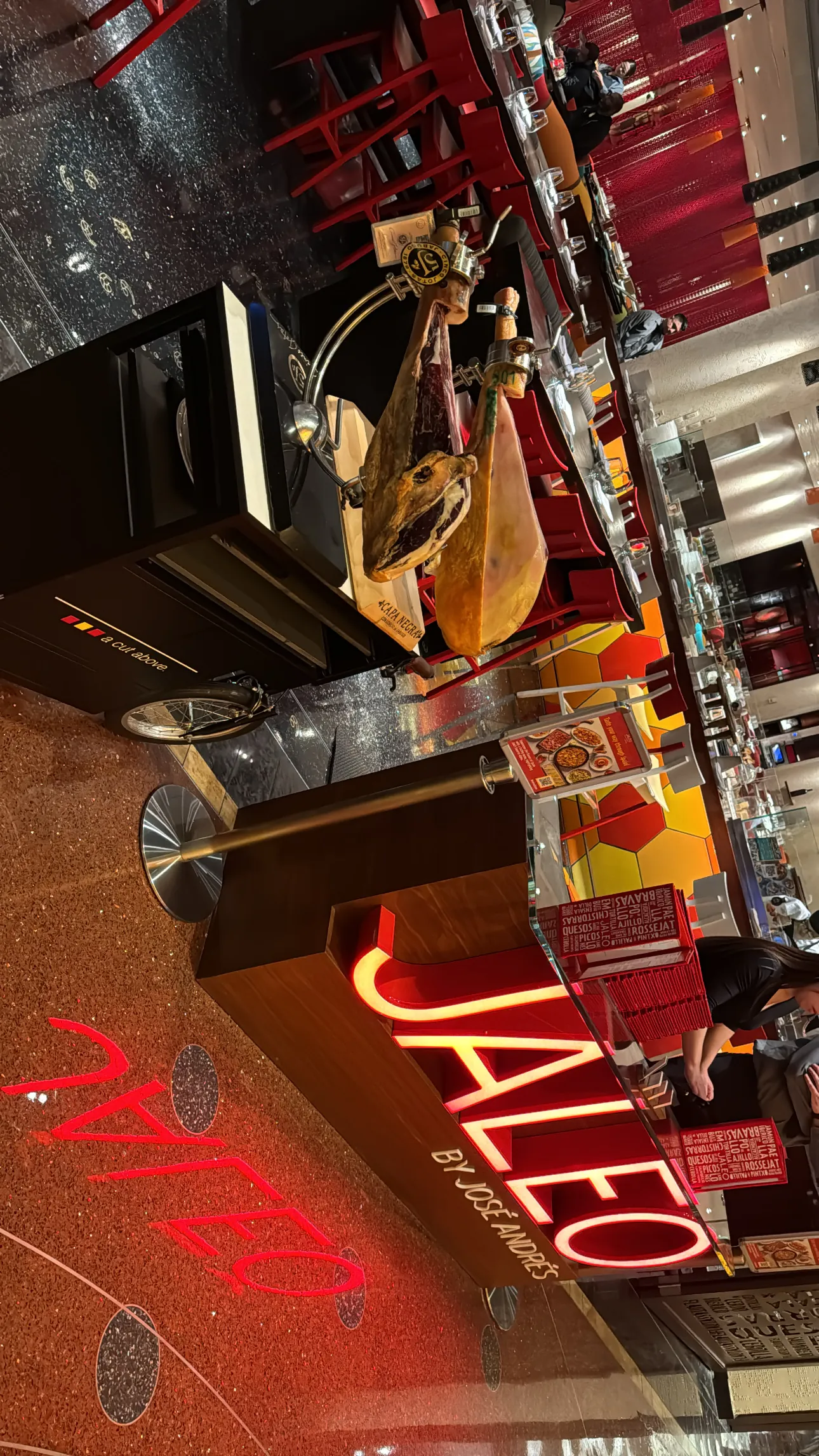 Emplatado de jamón ibérico al corte