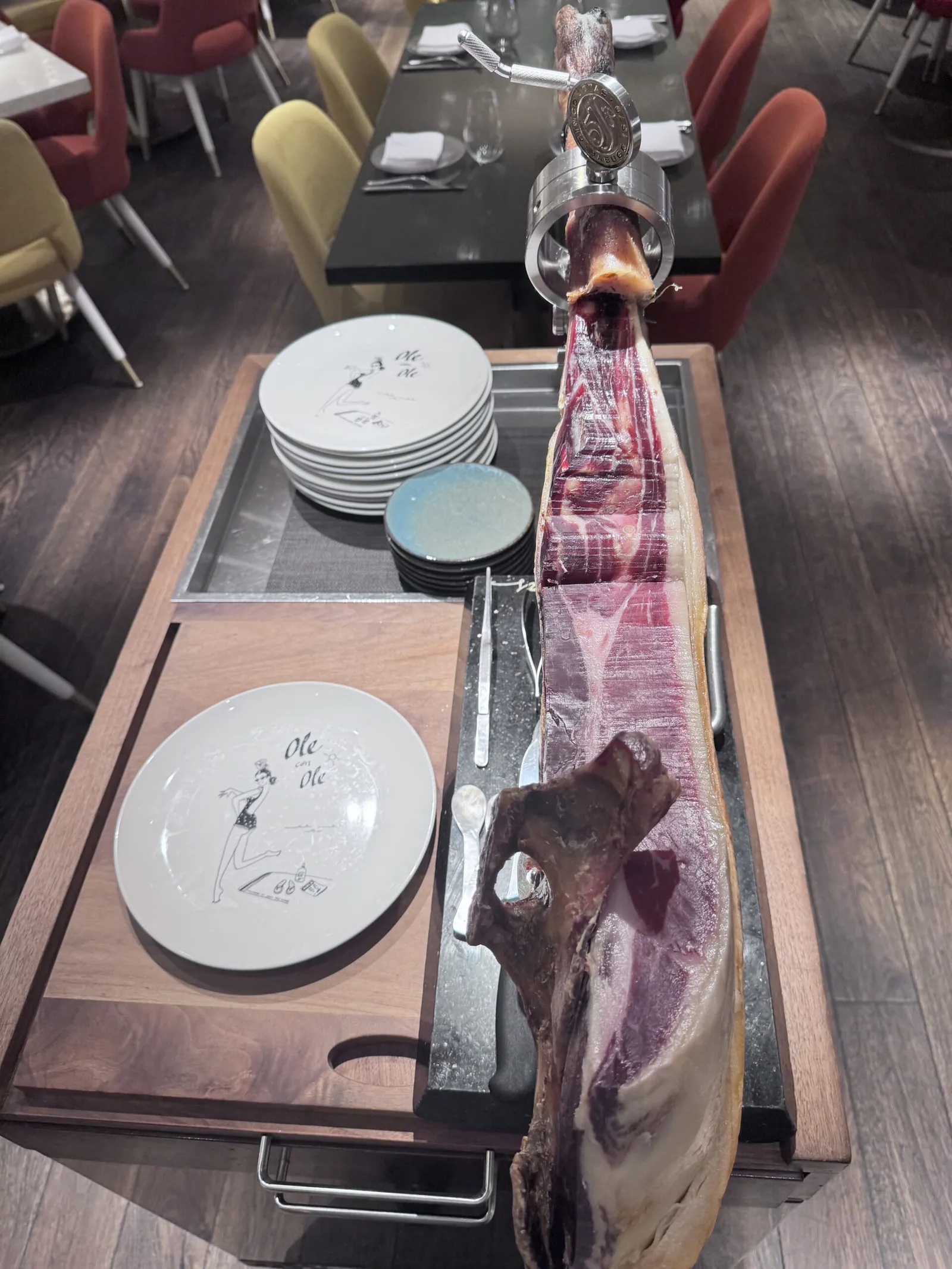Emplatado de jamón ibérico al corte