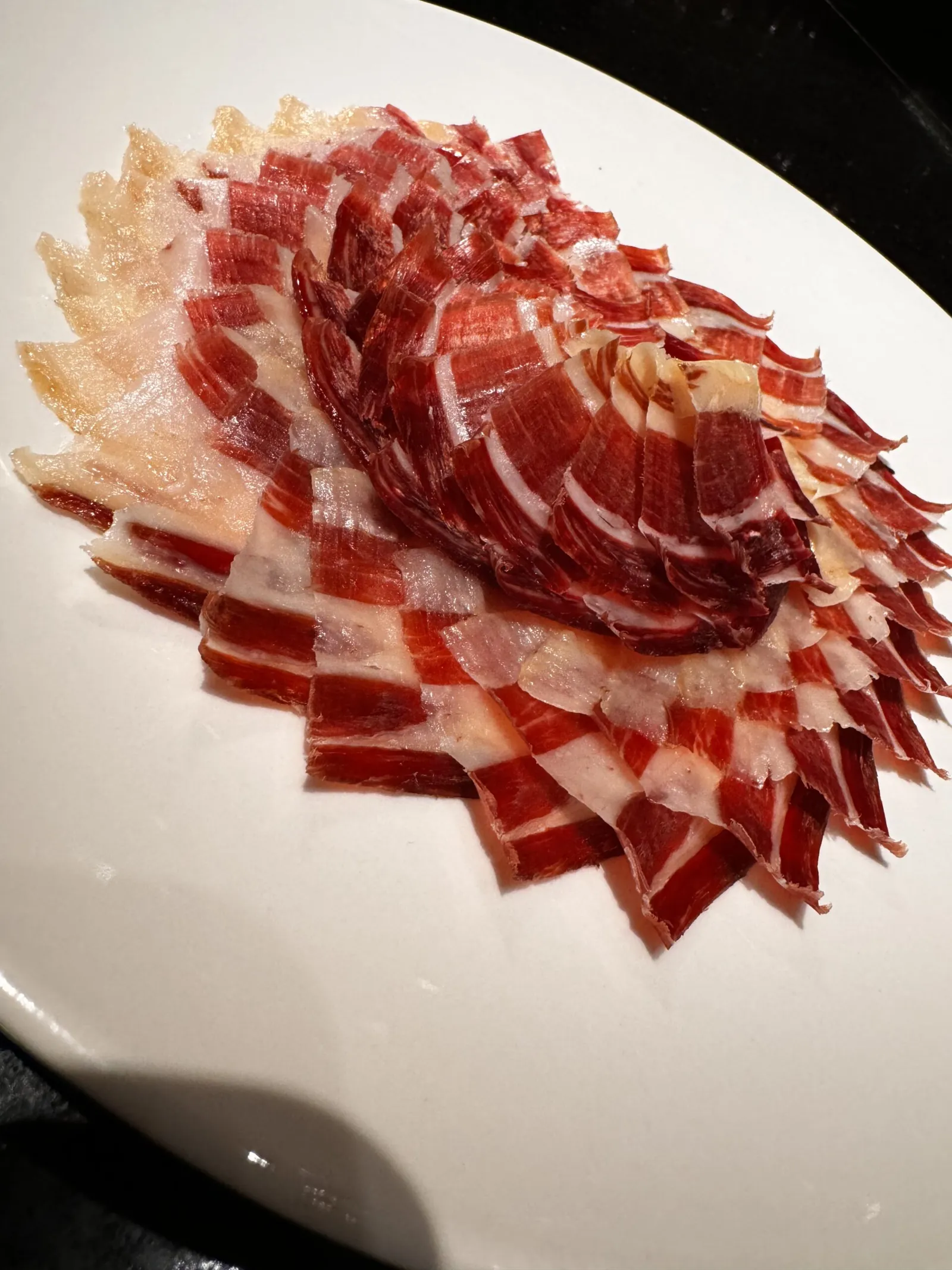 Emplatado de jamón ibérico al corte