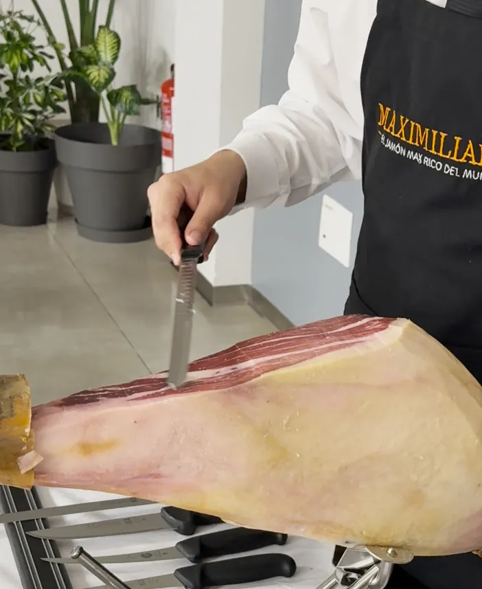 Cortador de jamón en Alicante — Degustación Maximiliano en Eurostars Centrum