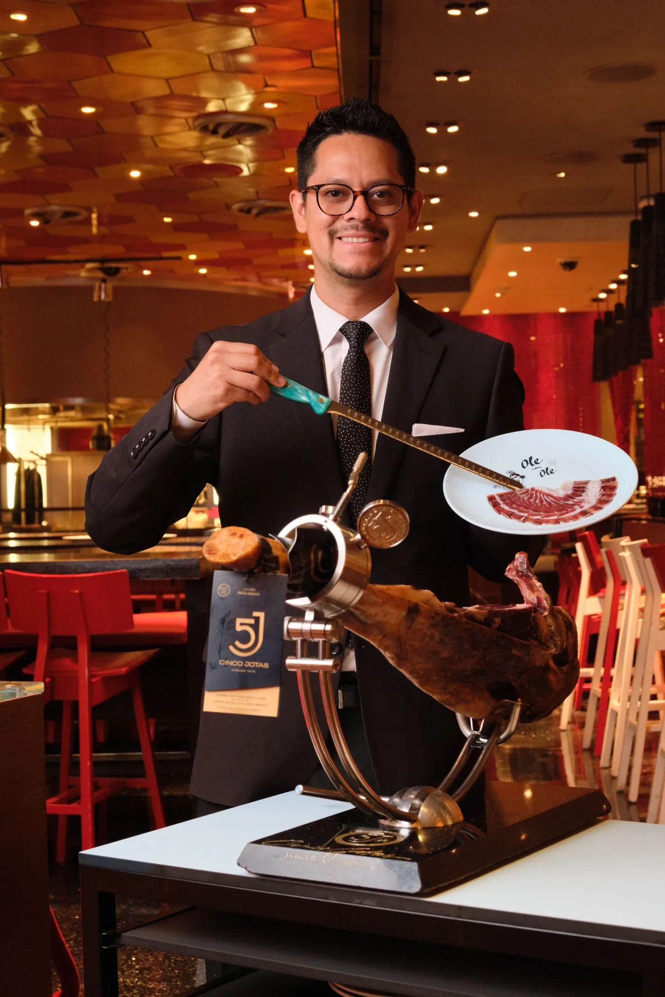 Emplatado de jamón ibérico al corte